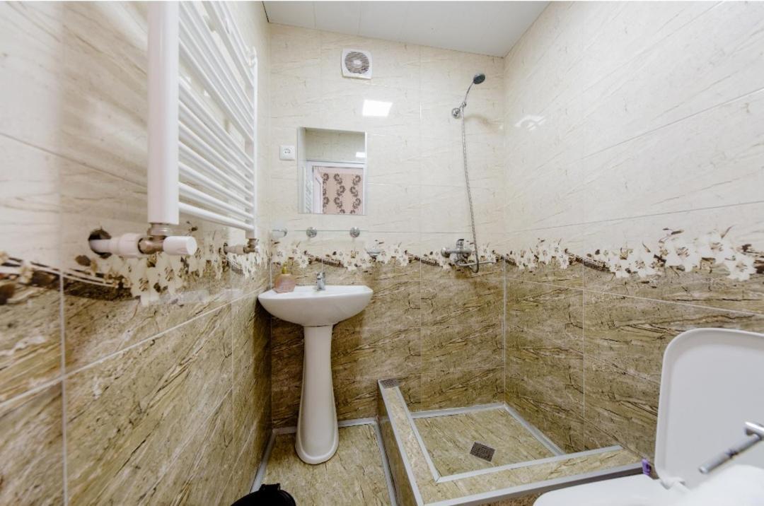 Cozy Hotel Kazbegi Dış mekan fotoğraf